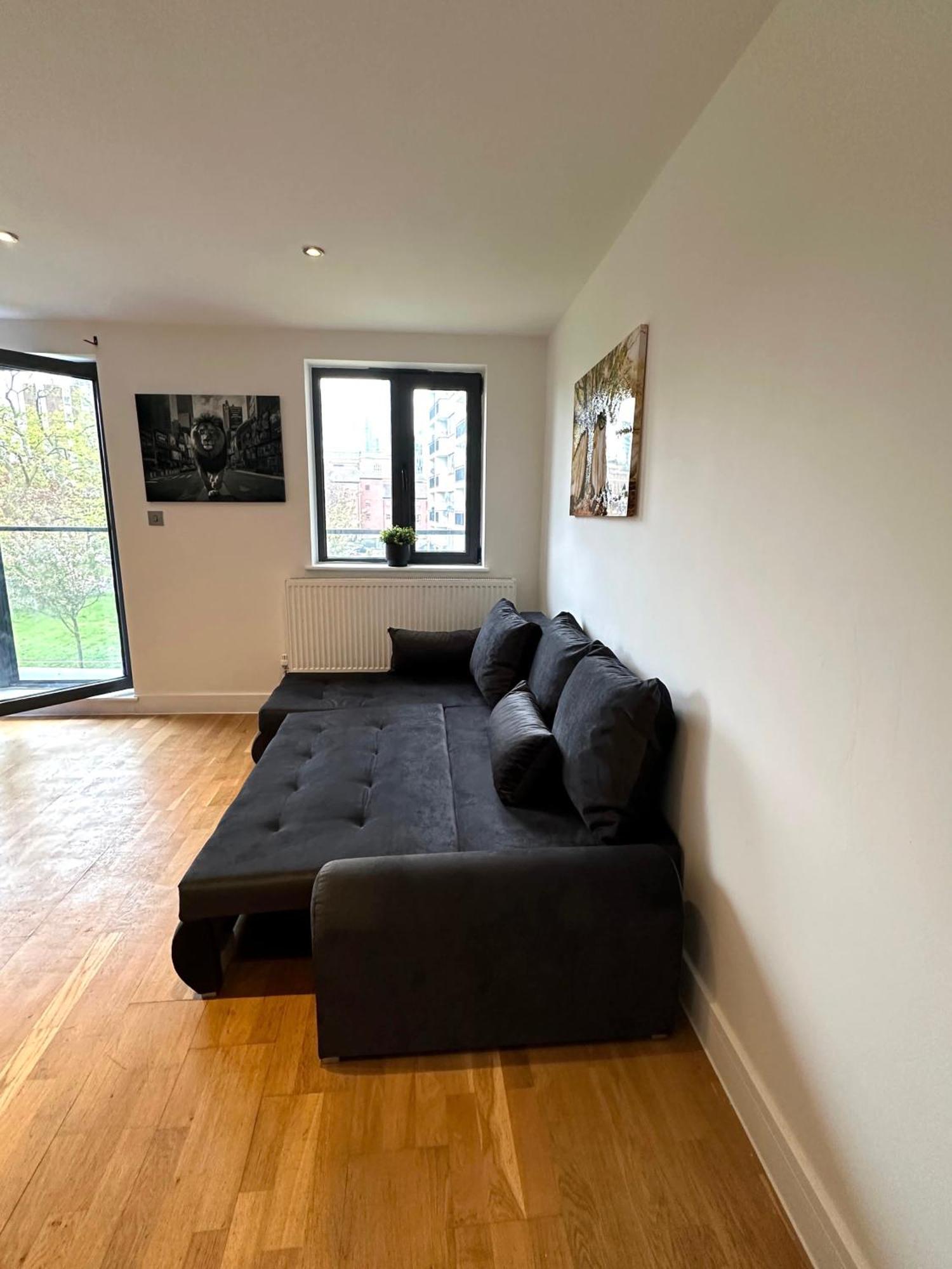 Apartment Elegant Spacious Modern 2 Bedroom - Whitechapel - 5mins To Aldgate Station